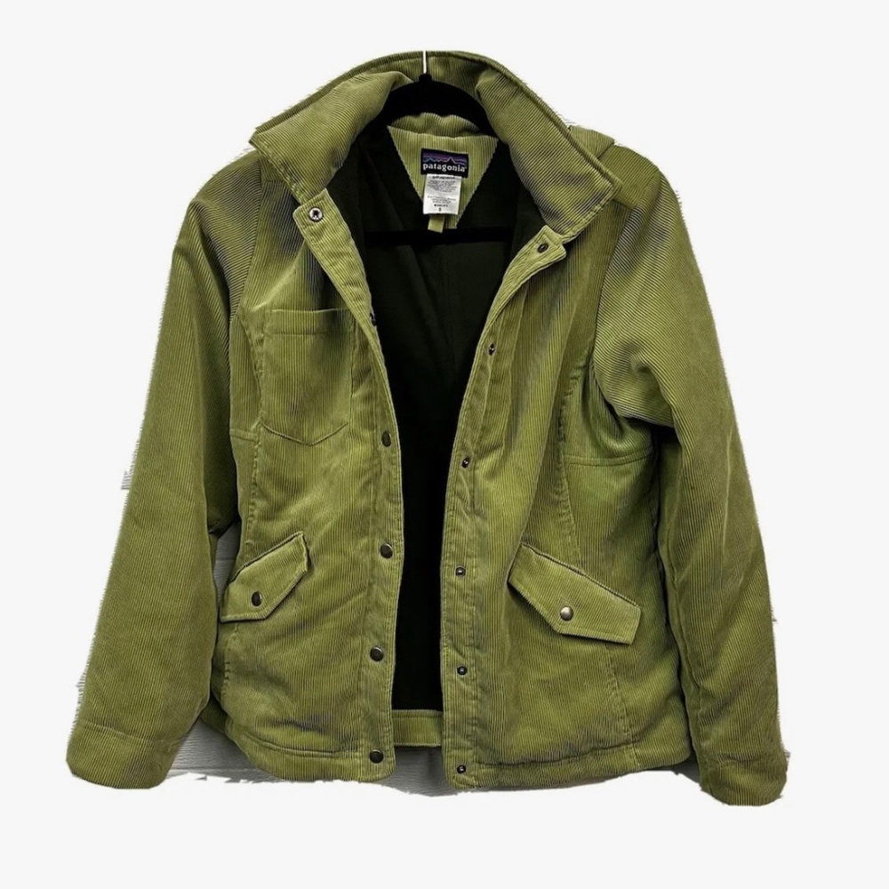 Sold on another app. Patagonia green corduroy coat.